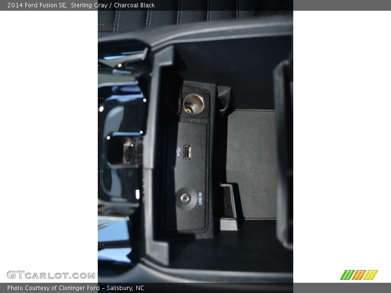 Sterling Gray / Charcoal Black 2014 Ford Fusion SE