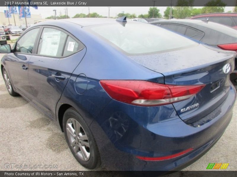 Lakeside Blue / Gray 2017 Hyundai Elantra SE