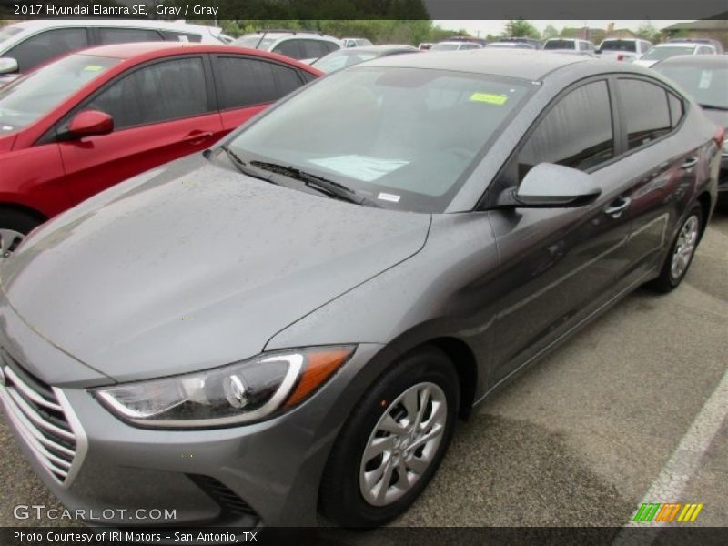 Gray / Gray 2017 Hyundai Elantra SE