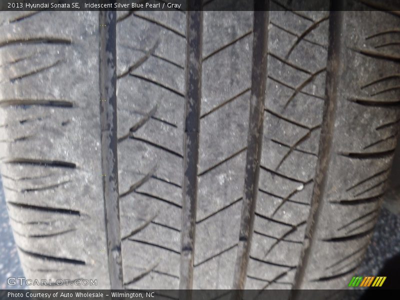 Iridescent Silver Blue Pearl / Gray 2013 Hyundai Sonata SE