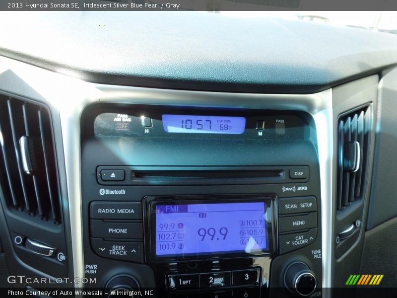 Iridescent Silver Blue Pearl / Gray 2013 Hyundai Sonata SE