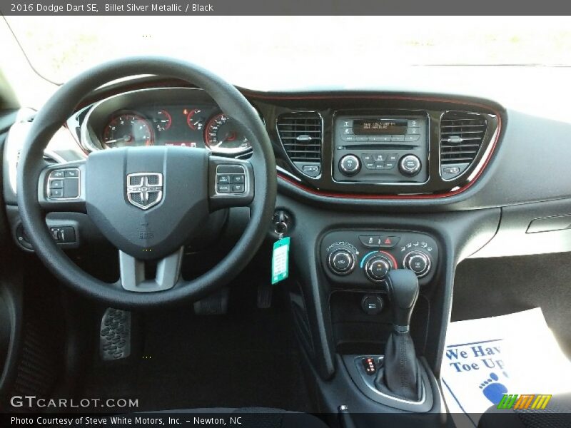 Billet Silver Metallic / Black 2016 Dodge Dart SE
