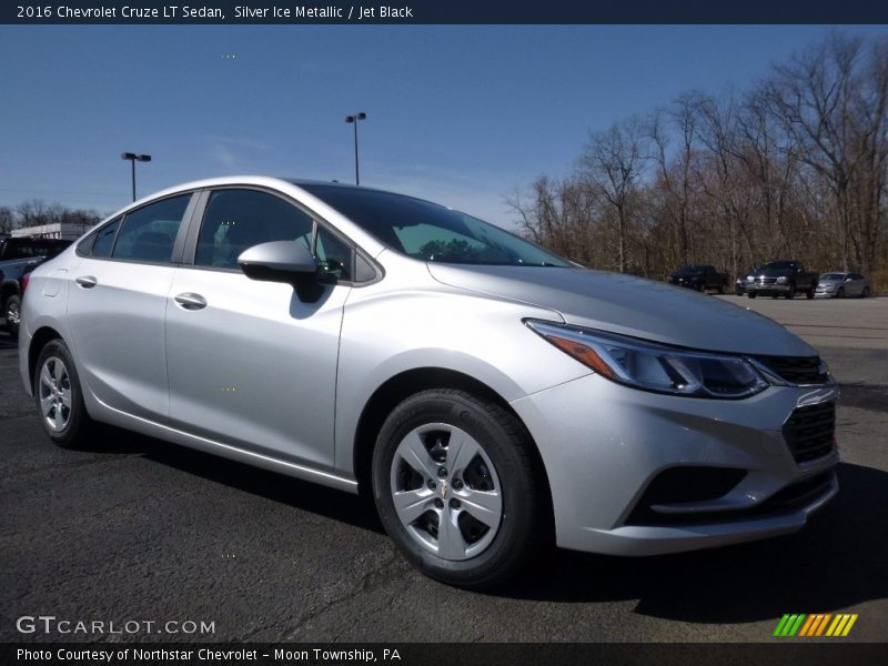 Silver Ice Metallic / Jet Black 2016 Chevrolet Cruze LT Sedan