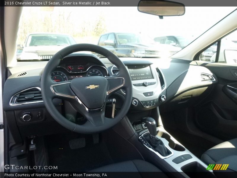 Silver Ice Metallic / Jet Black 2016 Chevrolet Cruze LT Sedan