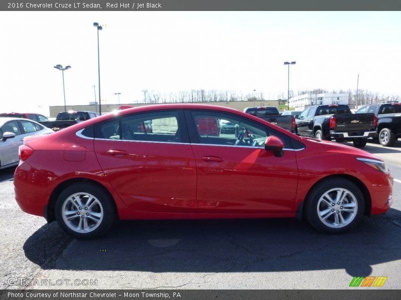 Red Hot / Jet Black 2016 Chevrolet Cruze LT Sedan