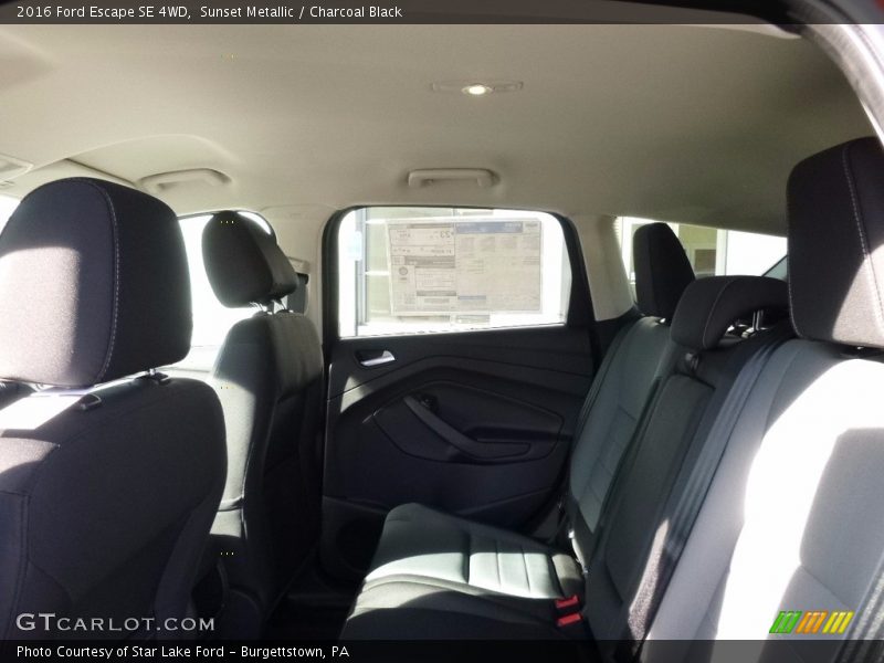 Sunset Metallic / Charcoal Black 2016 Ford Escape SE 4WD