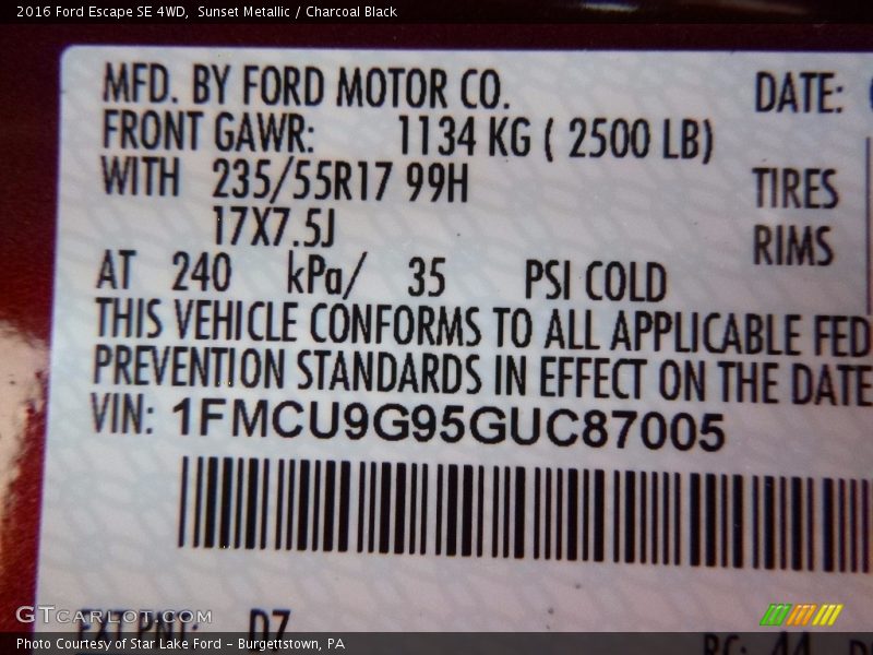 Sunset Metallic / Charcoal Black 2016 Ford Escape SE 4WD