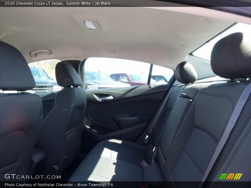Summit White / Jet Black 2016 Chevrolet Cruze LT Sedan