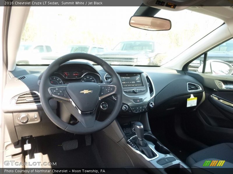 Summit White / Jet Black 2016 Chevrolet Cruze LT Sedan