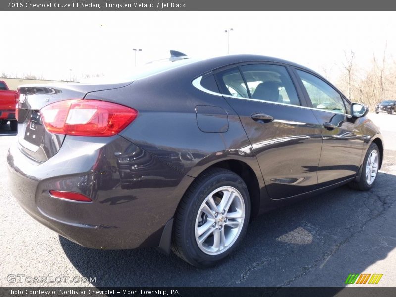 Tungsten Metallic / Jet Black 2016 Chevrolet Cruze LT Sedan