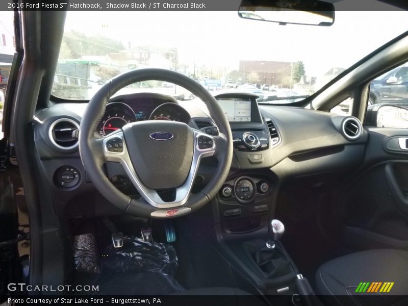 Shadow Black / ST Charcoal Black 2016 Ford Fiesta ST Hatchback