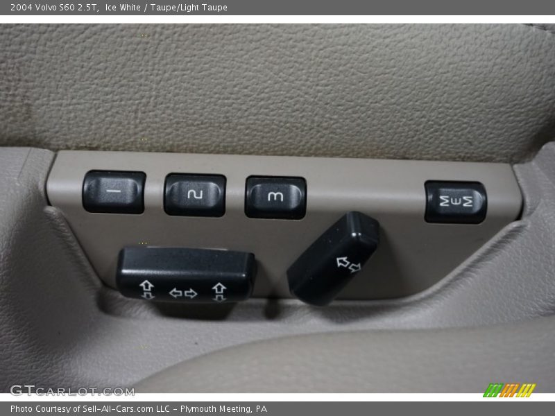 Ice White / Taupe/Light Taupe 2004 Volvo S60 2.5T