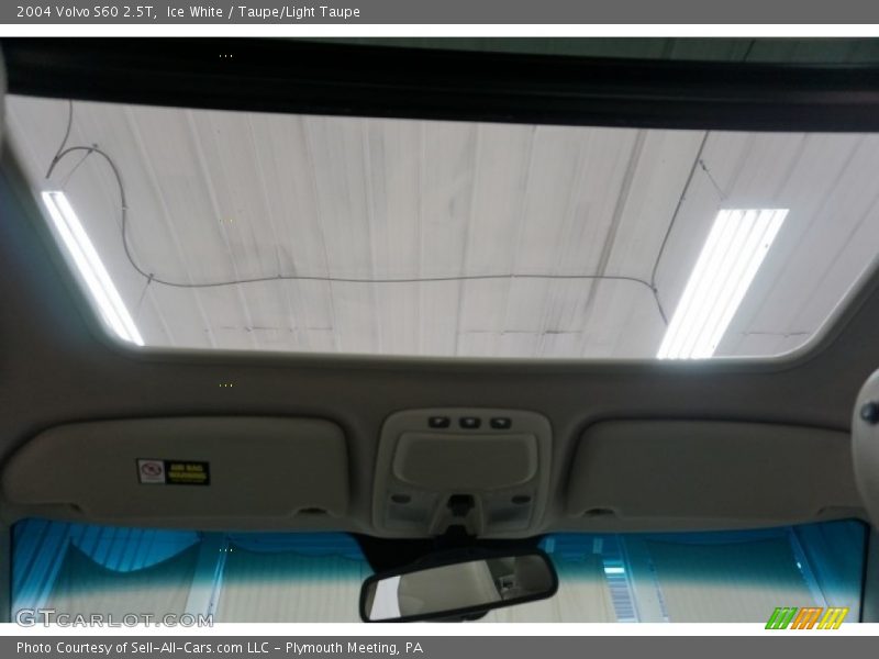 Ice White / Taupe/Light Taupe 2004 Volvo S60 2.5T