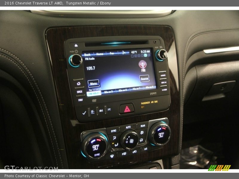Tungsten Metallic / Ebony 2016 Chevrolet Traverse LT AWD