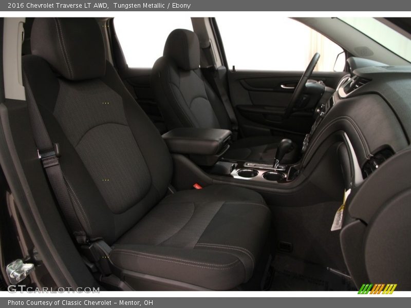 Tungsten Metallic / Ebony 2016 Chevrolet Traverse LT AWD