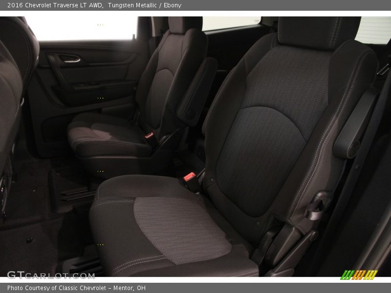 Tungsten Metallic / Ebony 2016 Chevrolet Traverse LT AWD