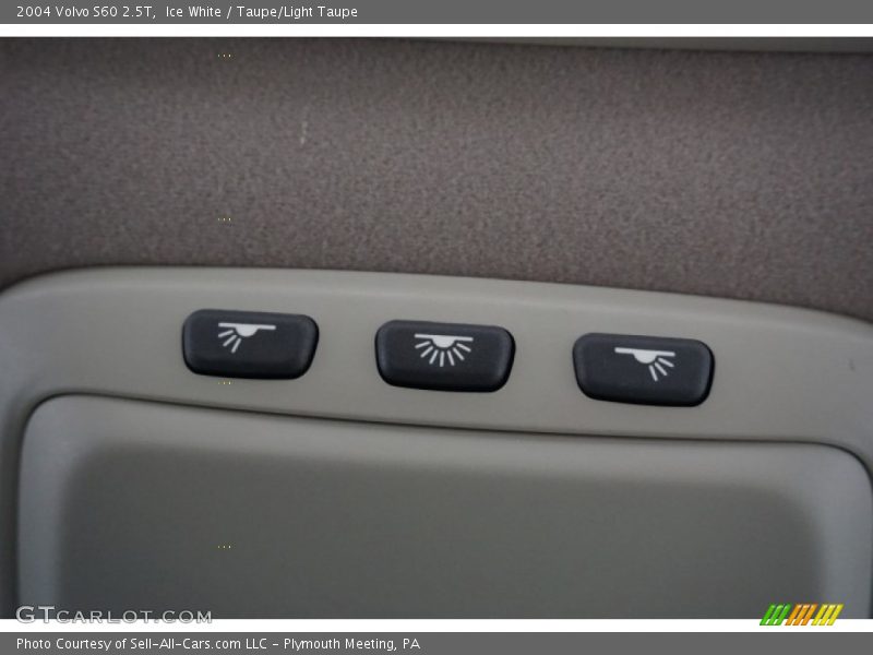 Ice White / Taupe/Light Taupe 2004 Volvo S60 2.5T