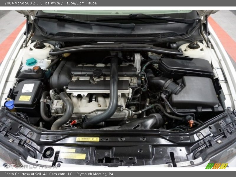 Ice White / Taupe/Light Taupe 2004 Volvo S60 2.5T