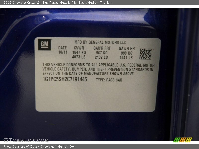 Blue Topaz Metallic / Jet Black/Medium Titanium 2012 Chevrolet Cruze LS