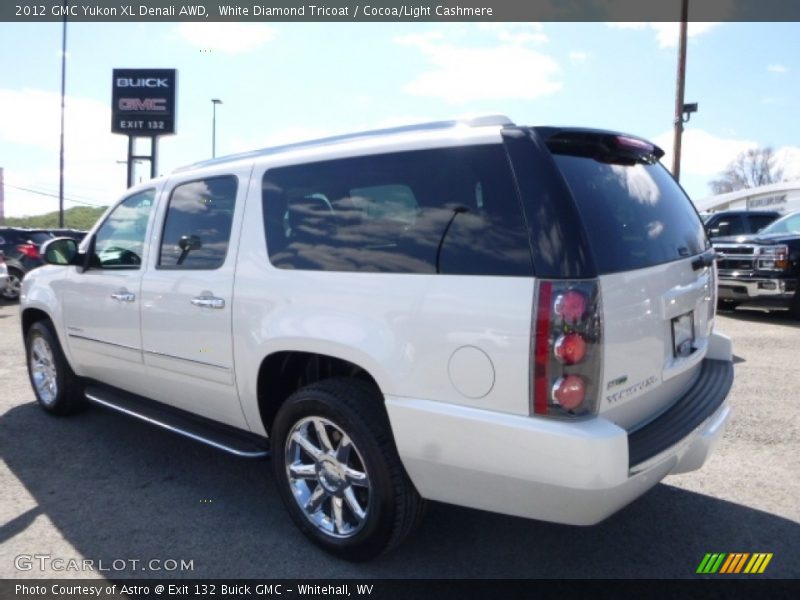 White Diamond Tricoat / Cocoa/Light Cashmere 2012 GMC Yukon XL Denali AWD