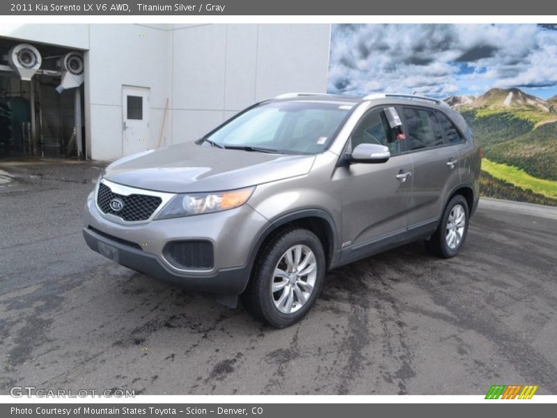 Titanium Silver / Gray 2011 Kia Sorento LX V6 AWD