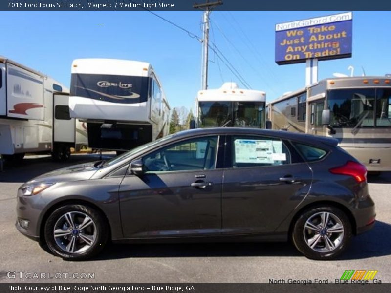 Magnetic / Medium Light Stone 2016 Ford Focus SE Hatch