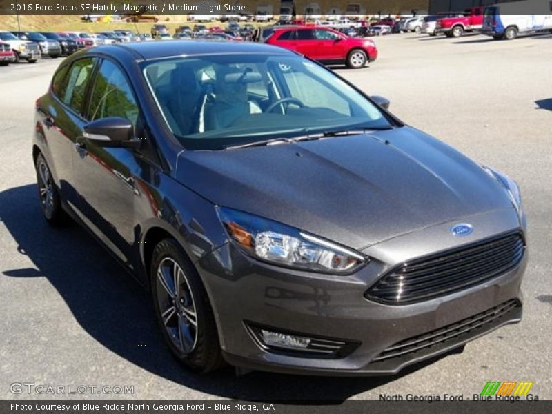 Magnetic / Medium Light Stone 2016 Ford Focus SE Hatch