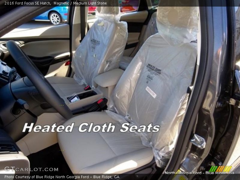 Magnetic / Medium Light Stone 2016 Ford Focus SE Hatch