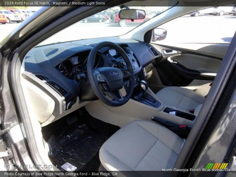 Magnetic / Medium Light Stone 2016 Ford Focus SE Hatch