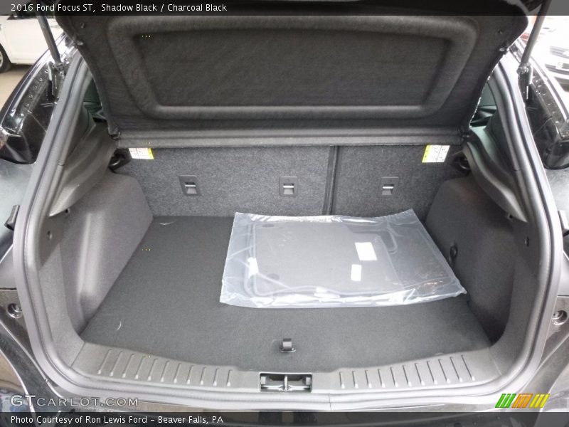 Shadow Black / Charcoal Black 2016 Ford Focus ST