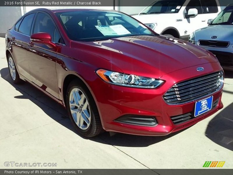 Ruby Red Metallic / Charcoal Black 2016 Ford Fusion SE