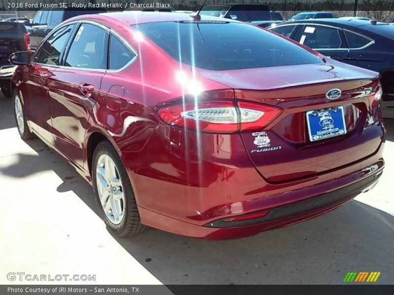 Ruby Red Metallic / Charcoal Black 2016 Ford Fusion SE