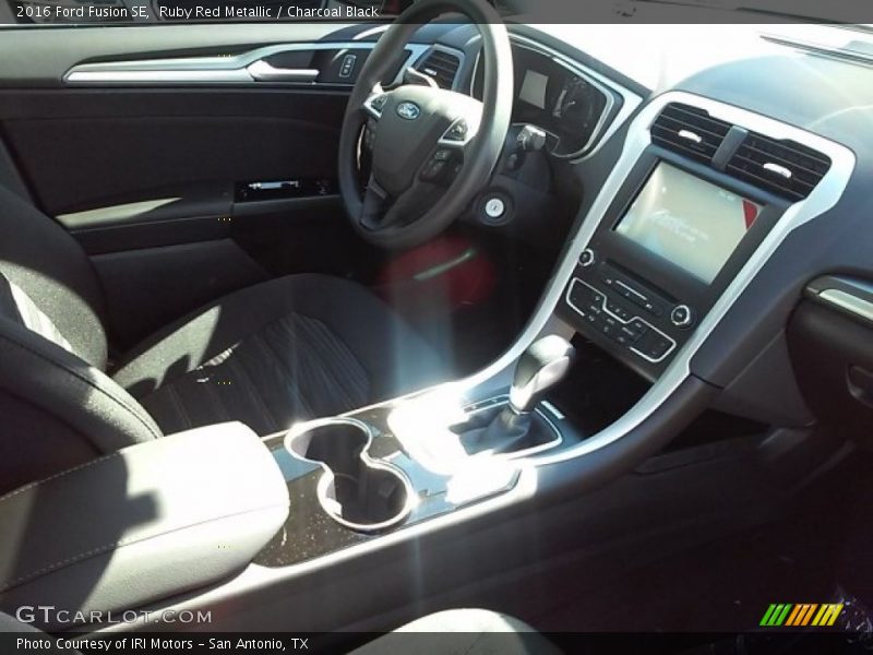 Ruby Red Metallic / Charcoal Black 2016 Ford Fusion SE