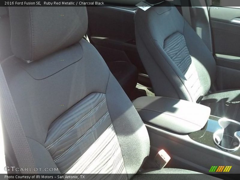 Ruby Red Metallic / Charcoal Black 2016 Ford Fusion SE