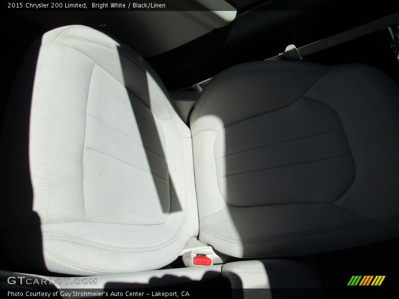 Bright White / Black/Linen 2015 Chrysler 200 Limited