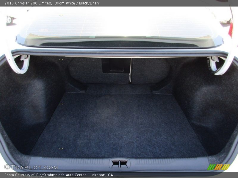 Bright White / Black/Linen 2015 Chrysler 200 Limited