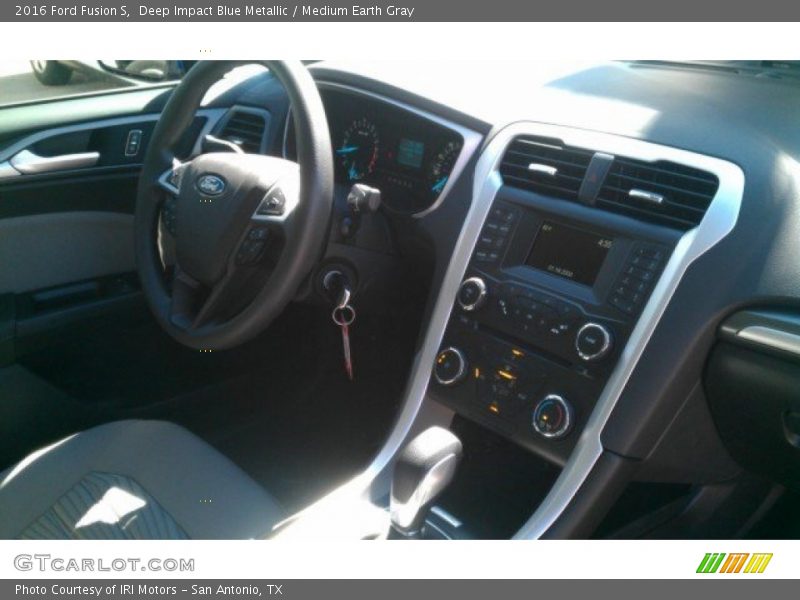 Deep Impact Blue Metallic / Medium Earth Gray 2016 Ford Fusion S