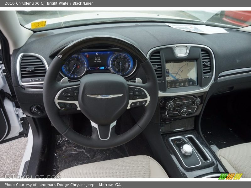 Bright White / Black/Linen 2016 Chrysler 300 C