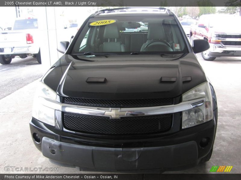 Black / Light Gray 2005 Chevrolet Equinox LT AWD