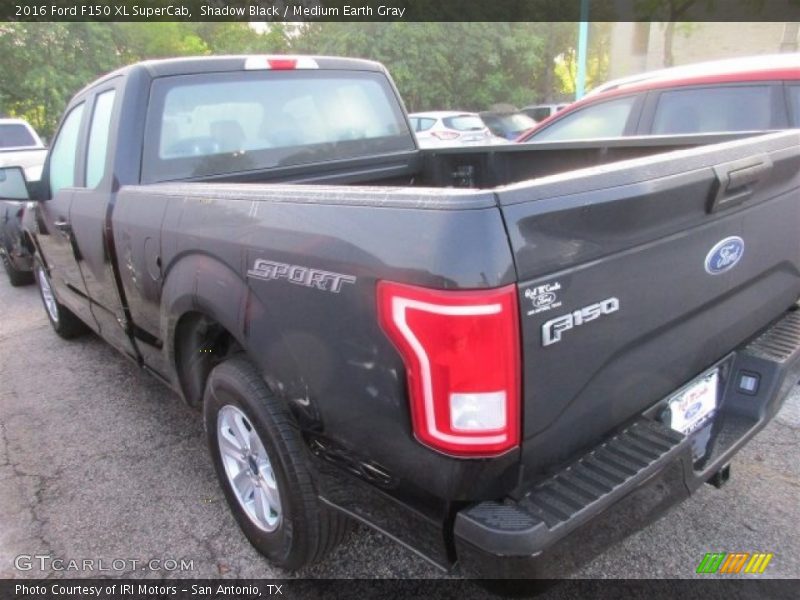 Shadow Black / Medium Earth Gray 2016 Ford F150 XL SuperCab