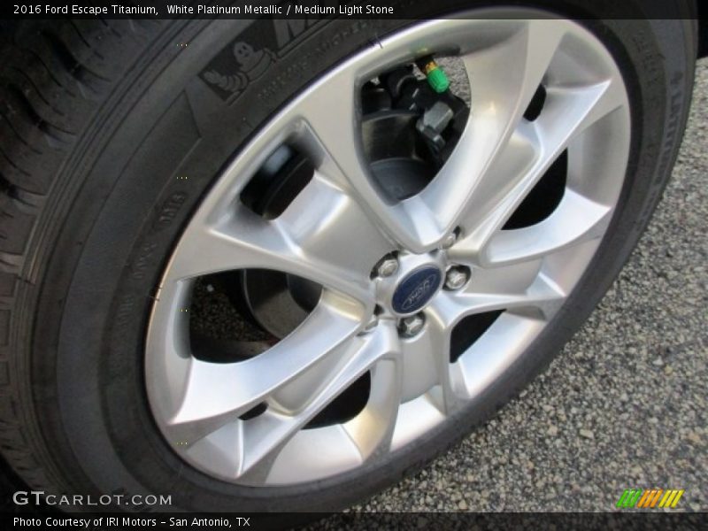 White Platinum Metallic / Medium Light Stone 2016 Ford Escape Titanium