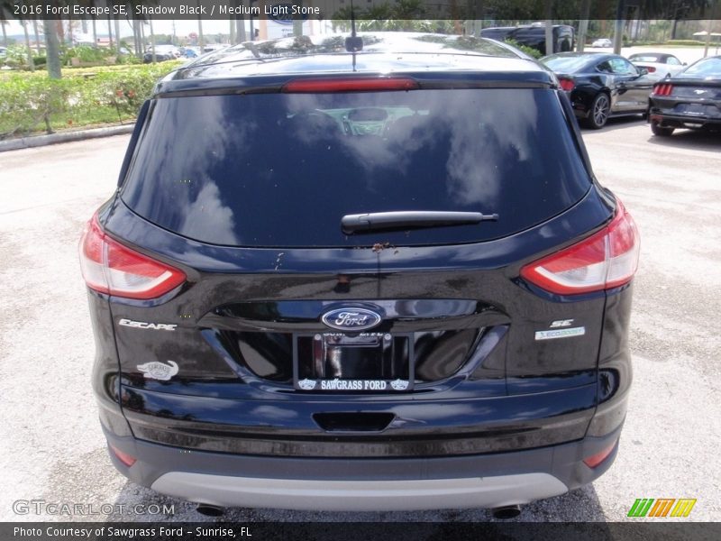Shadow Black / Medium Light Stone 2016 Ford Escape SE