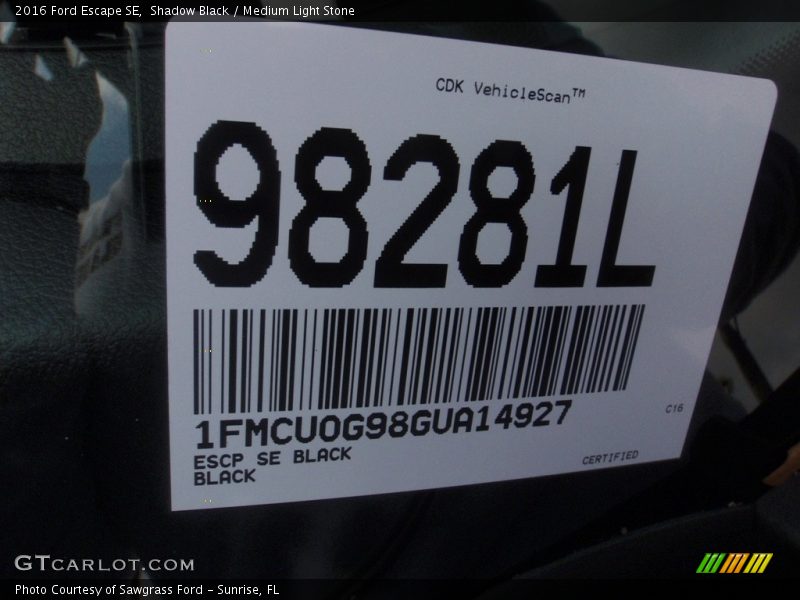 Shadow Black / Medium Light Stone 2016 Ford Escape SE