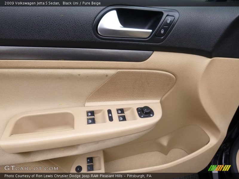 Black Uni / Pure Beige 2009 Volkswagen Jetta S Sedan