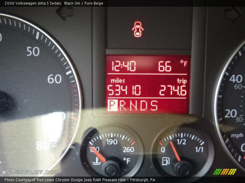 Black Uni / Pure Beige 2009 Volkswagen Jetta S Sedan