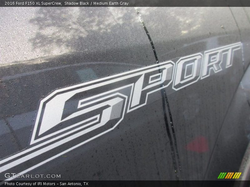 Shadow Black / Medium Earth Gray 2016 Ford F150 XL SuperCrew