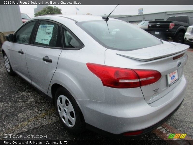 Ingot Silver / Charcoal Black 2016 Ford Focus S Sedan