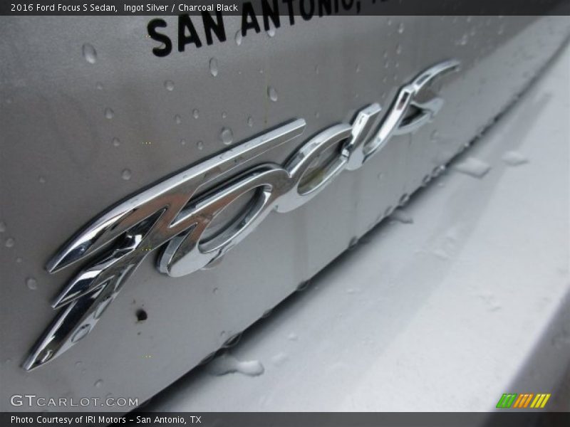 Ingot Silver / Charcoal Black 2016 Ford Focus S Sedan