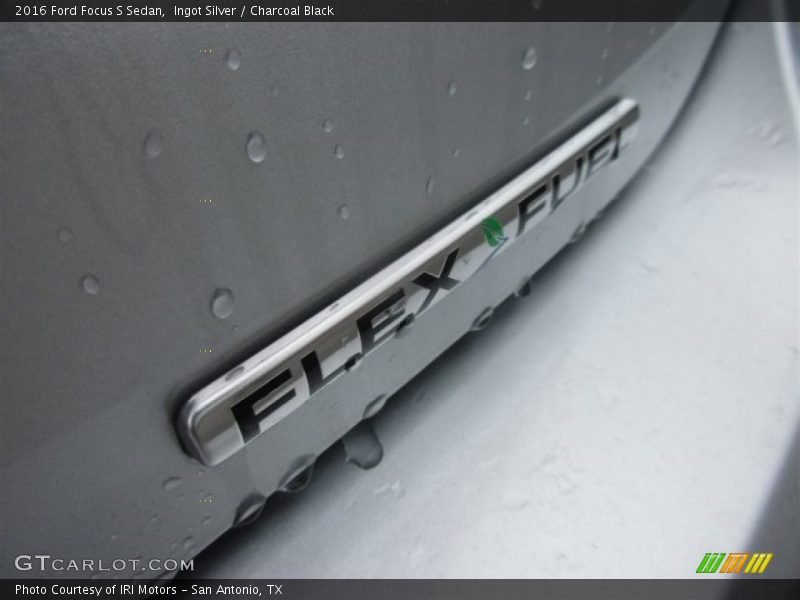 Ingot Silver / Charcoal Black 2016 Ford Focus S Sedan