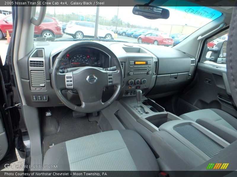 Galaxy Black / Steel 2005 Nissan Titan SE Crew Cab 4x4